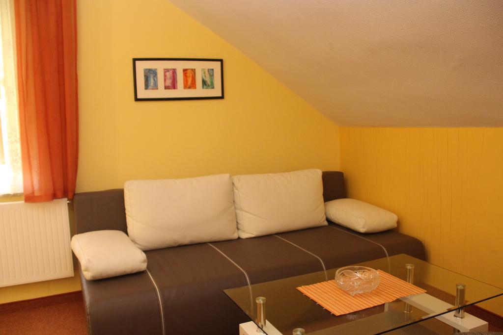 Gasthaus Forelle Thale Room photo